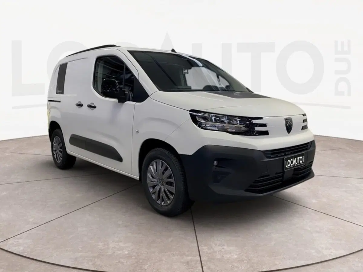 Peugeot Partner Furgone nuova a Torino (3)