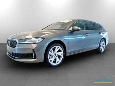 Skoda Superb 2.0 tdi Selection 150cv dsg nuova a Piacenza