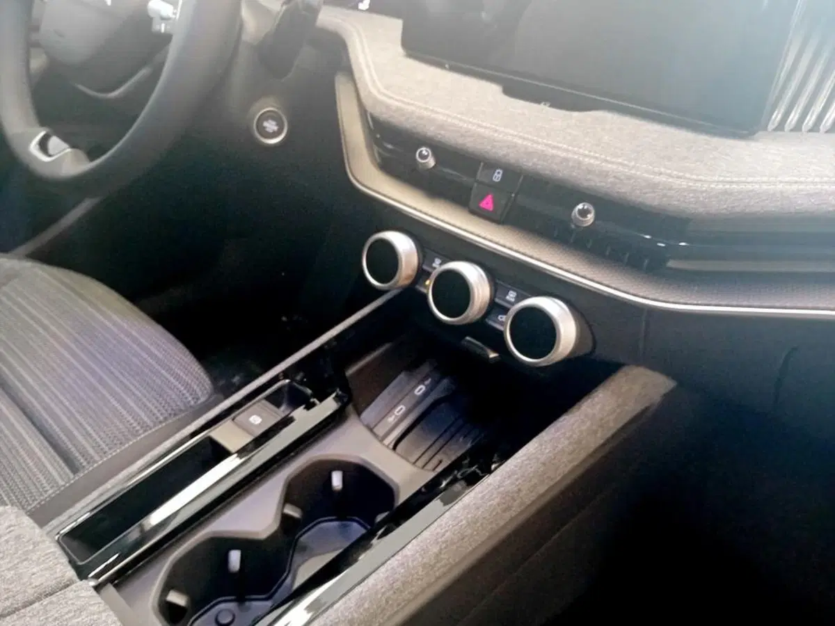 Skoda Superb nuova a Piacenza (12)