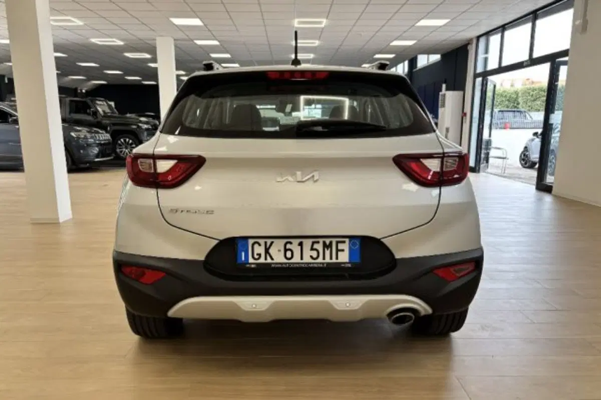 Kia Stonic usata a Latina (6)