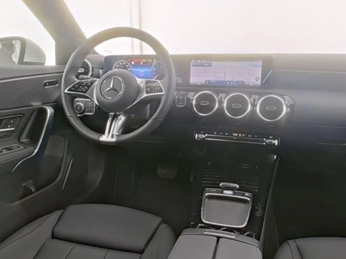 Mercedes-Benz Classe A usata a Milano (6)