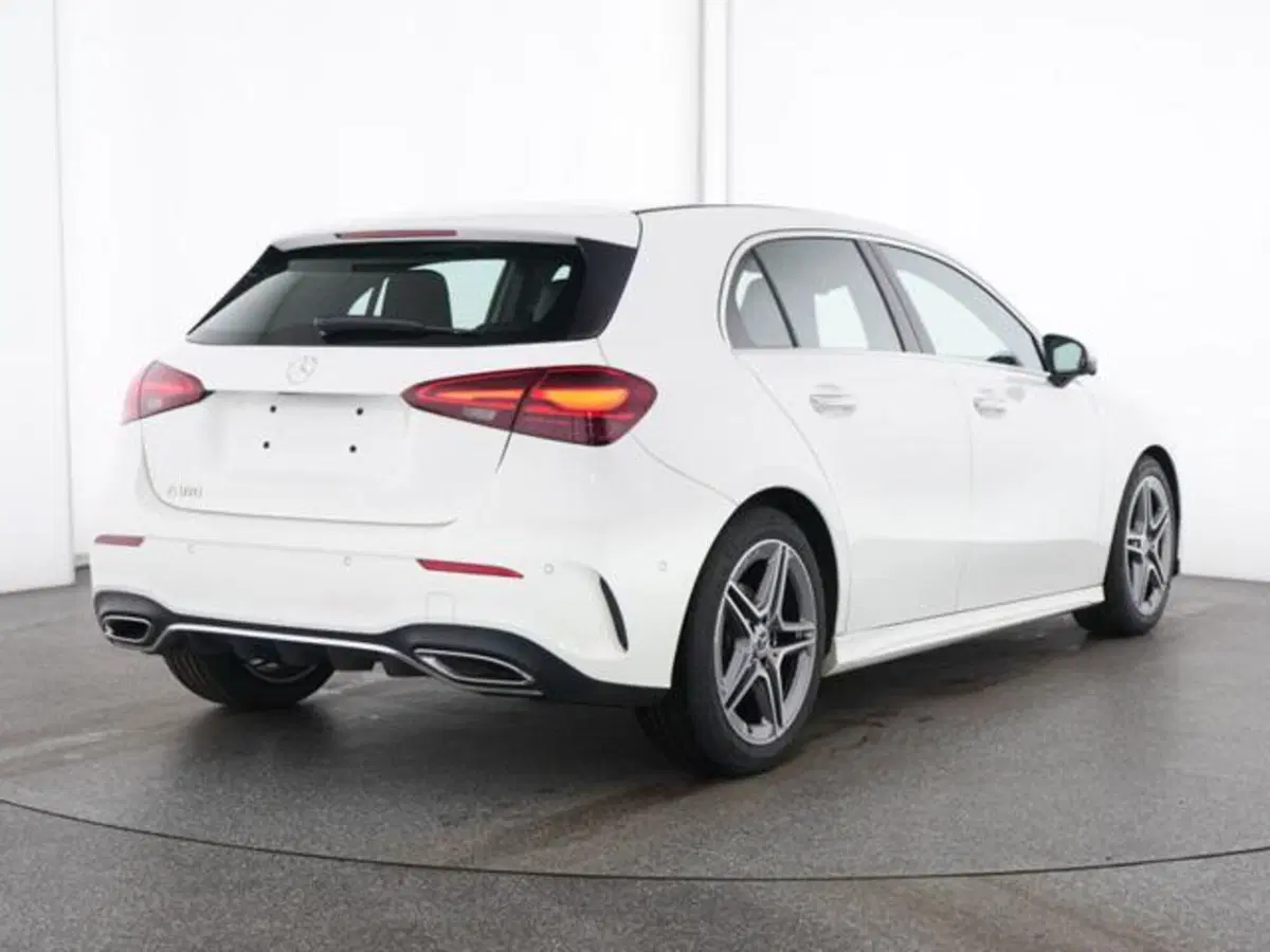 Mercedes-Benz Classe A Sedan usata a Milano (2)