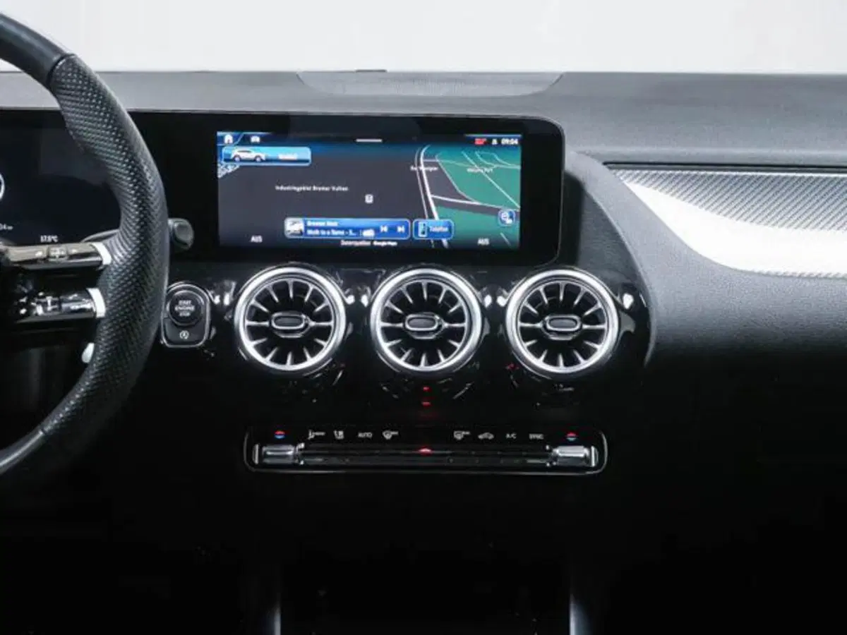 Mercedes-Benz GLA SUV usata a Milano (7)