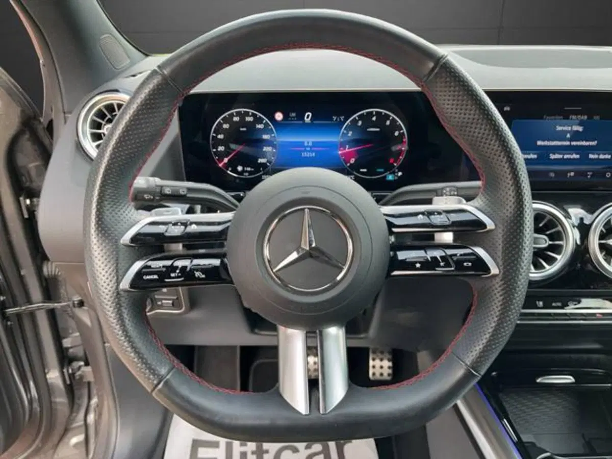 Mercedes-Benz GLA SUV usata a Milano (15)