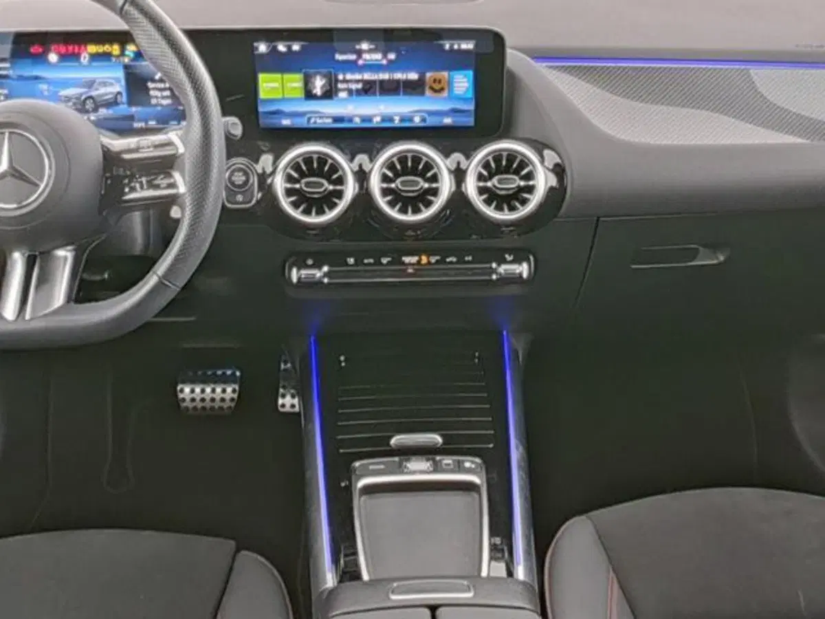 Mercedes-Benz GLA SUV usata a Milano (5)
