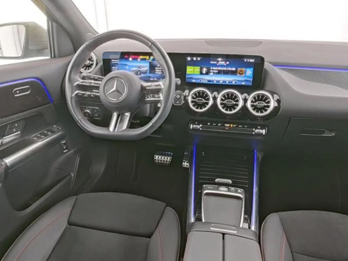 Mercedes-Benz GLA SUV usata a Milano (6)