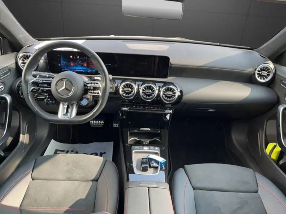 Mercedes-Benz Classe A Sedan usata a Milano (14)