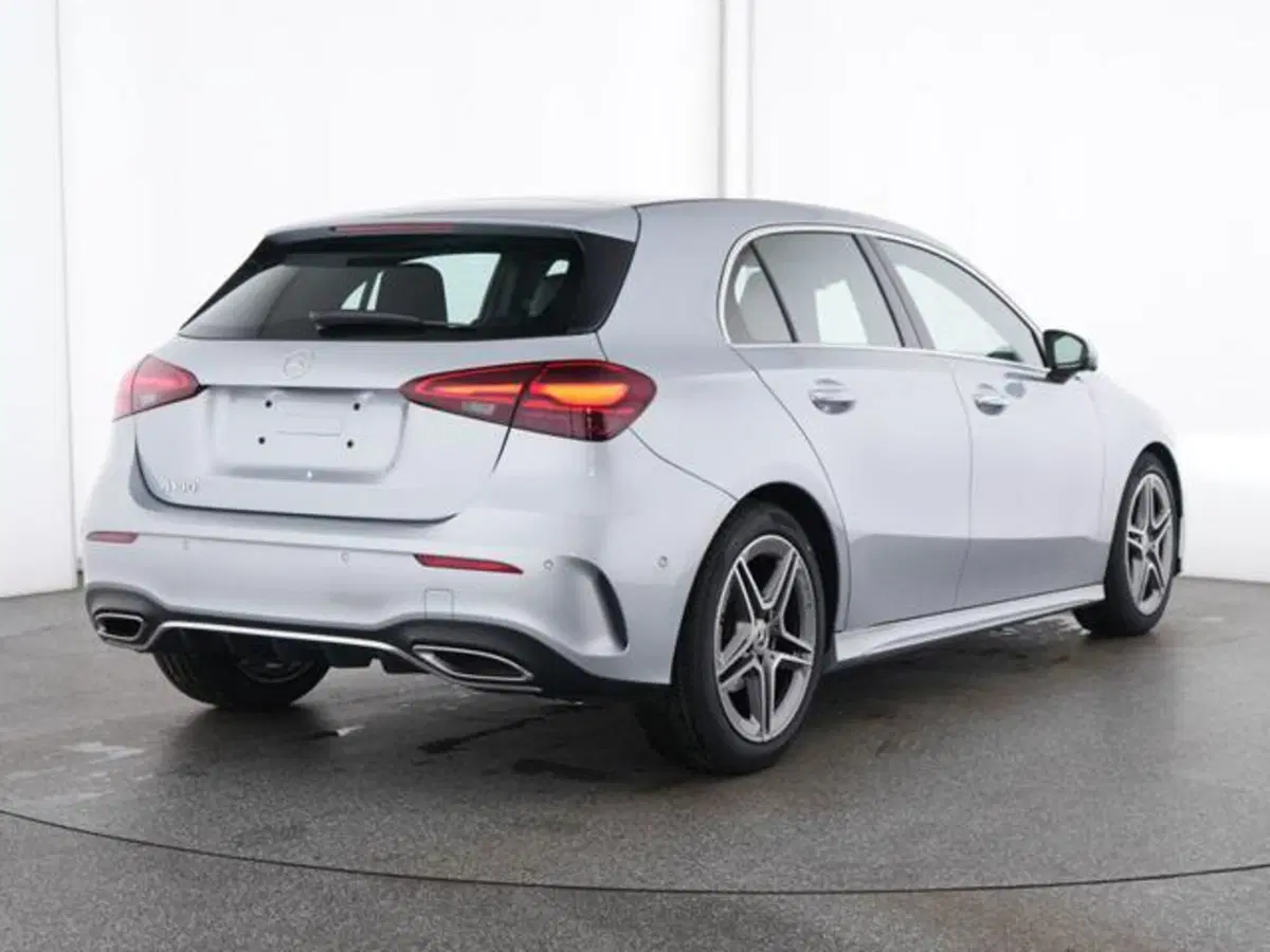 Mercedes-Benz Classe A Sedan usata a Milano (2)