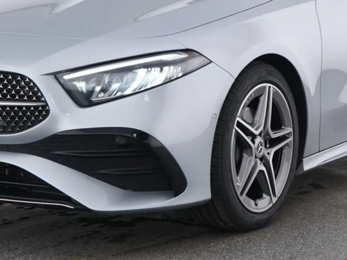Mercedes-Benz Classe A Sedan usata a Milano (3)