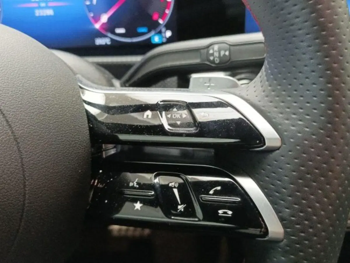 Mercedes-Benz Classe A Sedan usata a Novara (11)