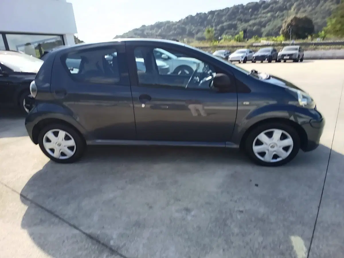 Toyota Aygo usata a Cosenza (4)