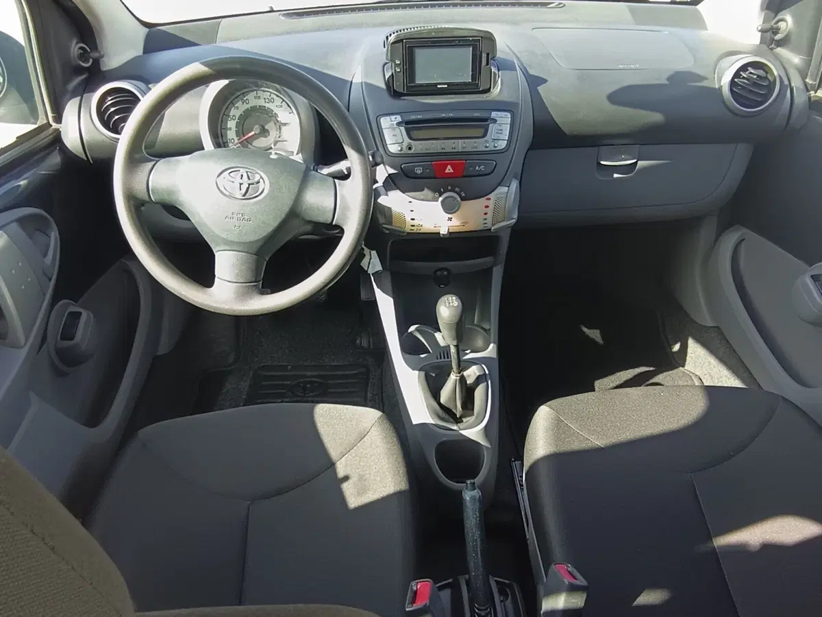 Toyota Aygo usata a Cosenza (7)