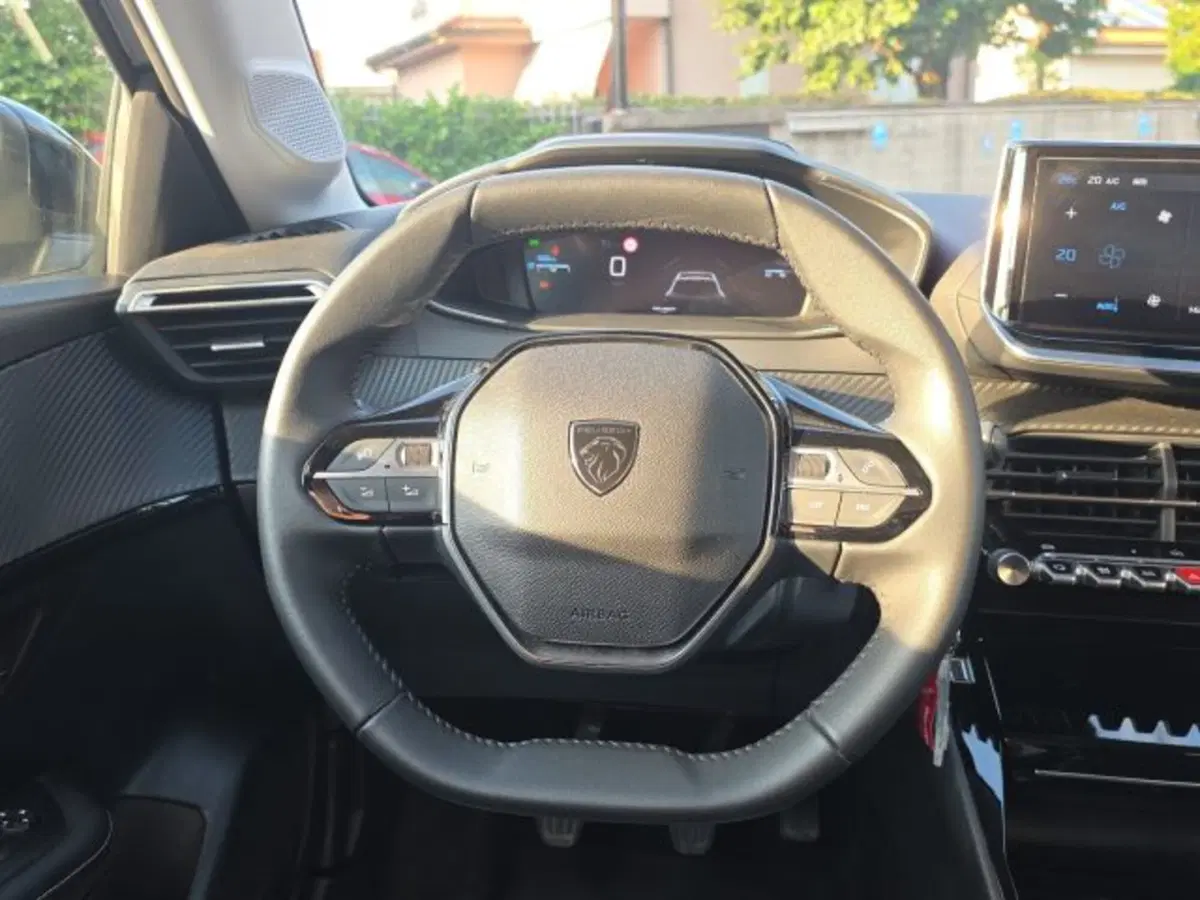 Peugeot 208 usata a Monza e Brianza (13)