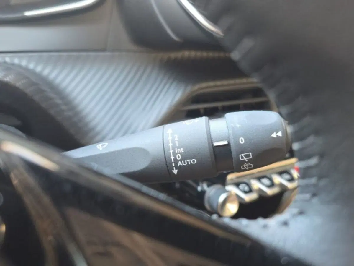 Peugeot 208 usata a Monza e Brianza (16)