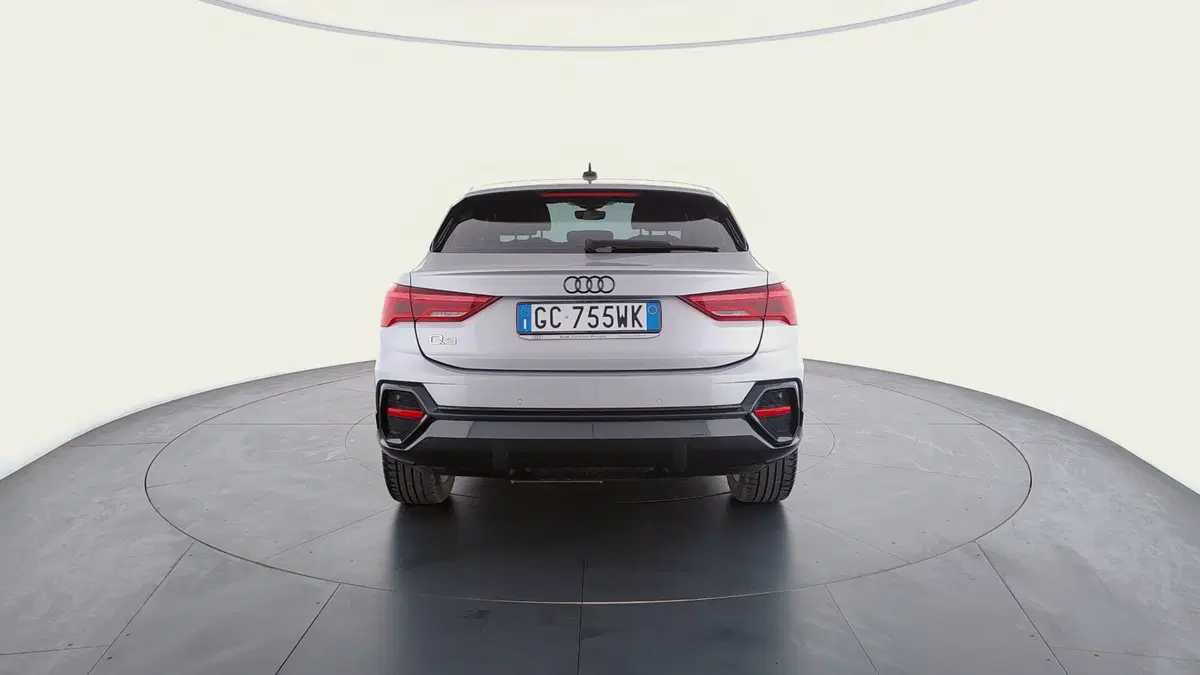 Audi Q3 Sportback usata a Perugia (6)