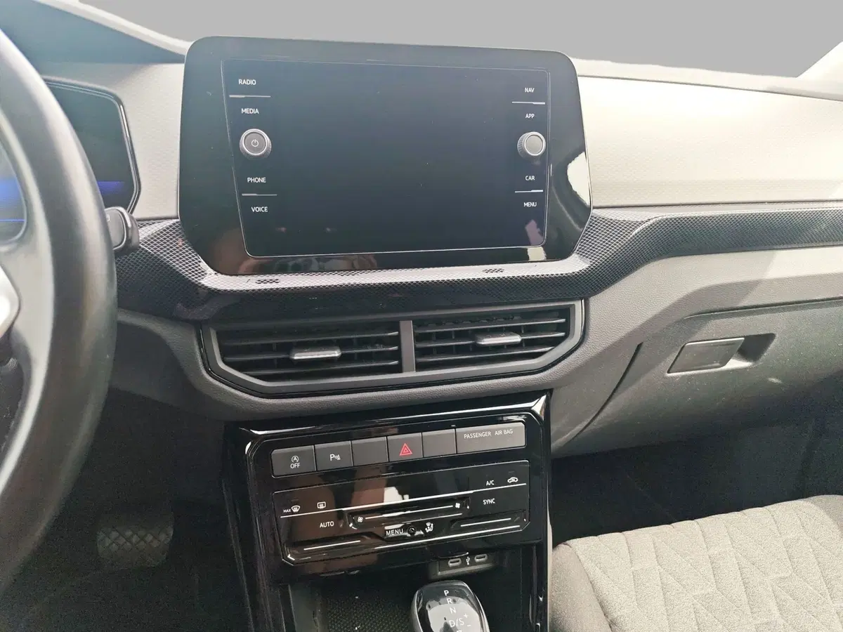 Volkswagen T-Cross usata a Milano (10)