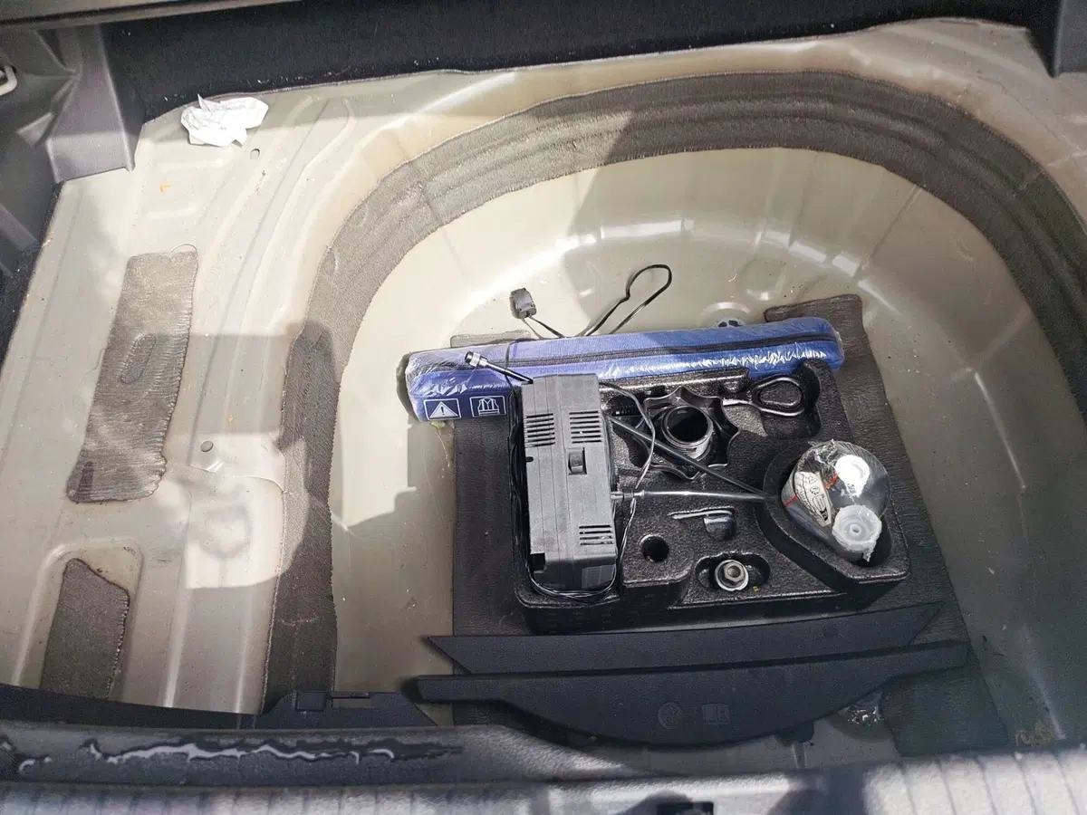 Volkswagen T-Cross usata a Milano (16)