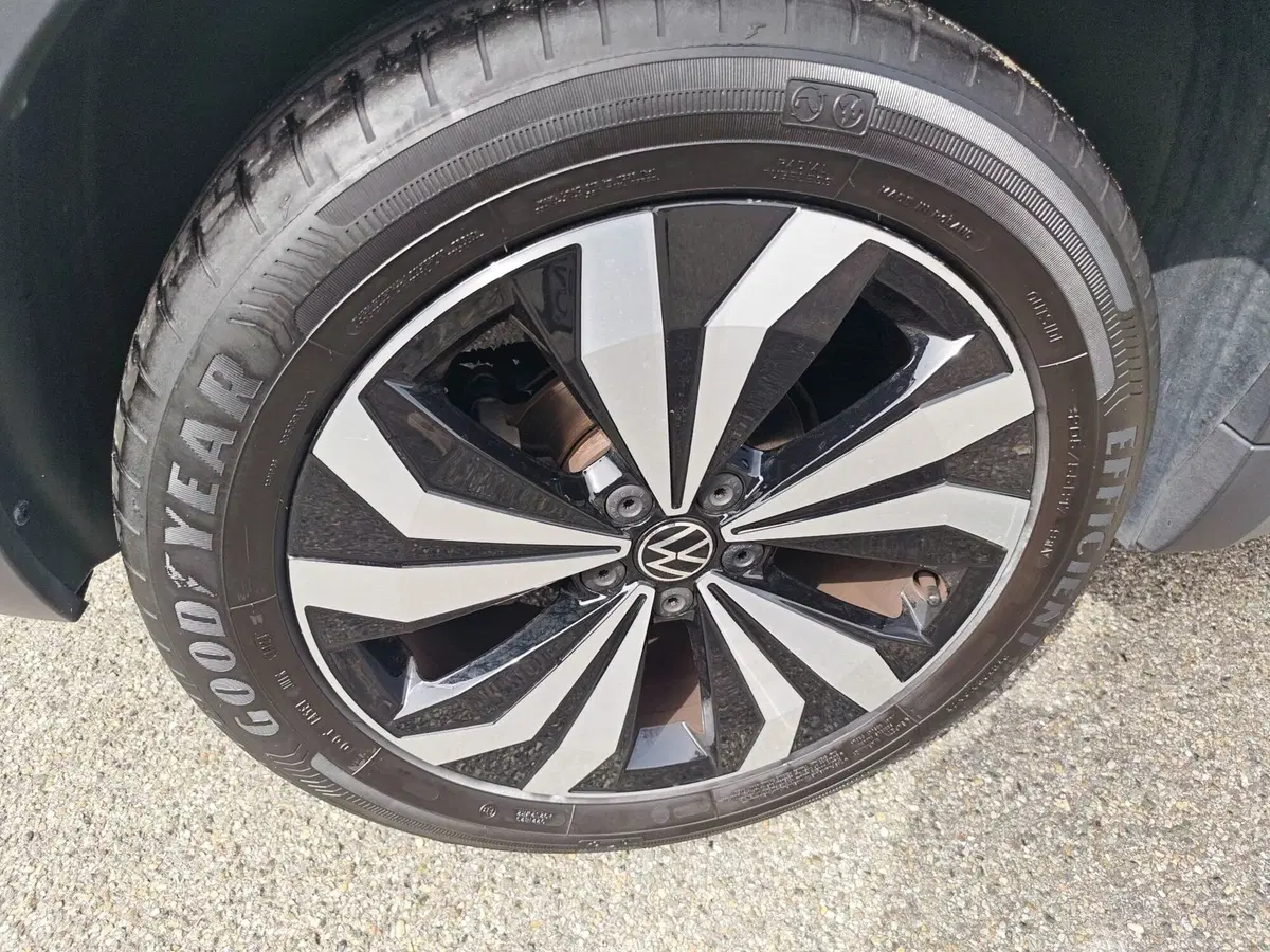 Volkswagen T-Cross usata a Milano (20)