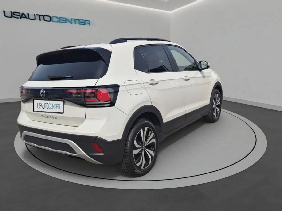 Volkswagen T-Cross usata a Milano (4)