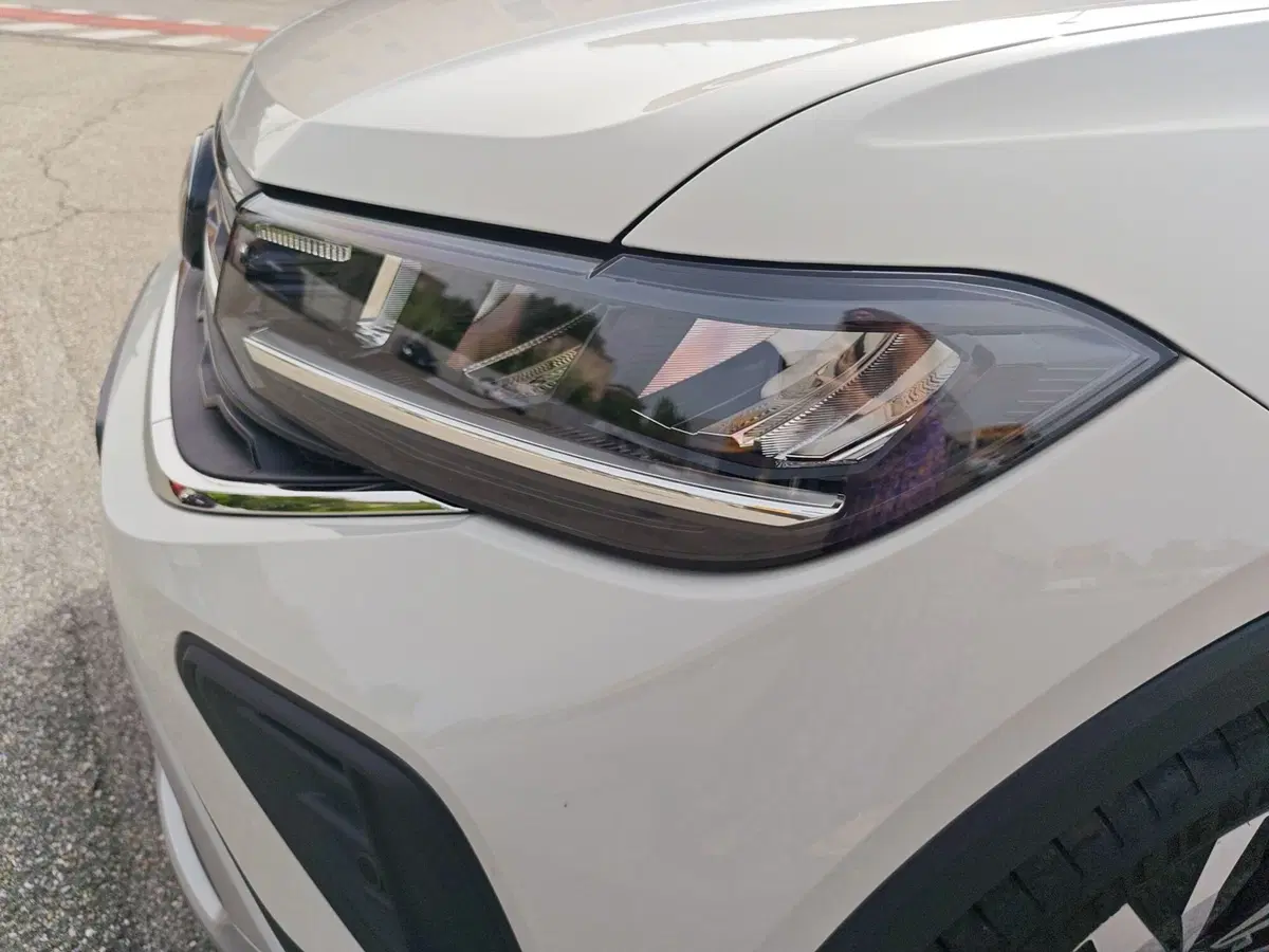 Volkswagen T-Cross usata a Milano (6)