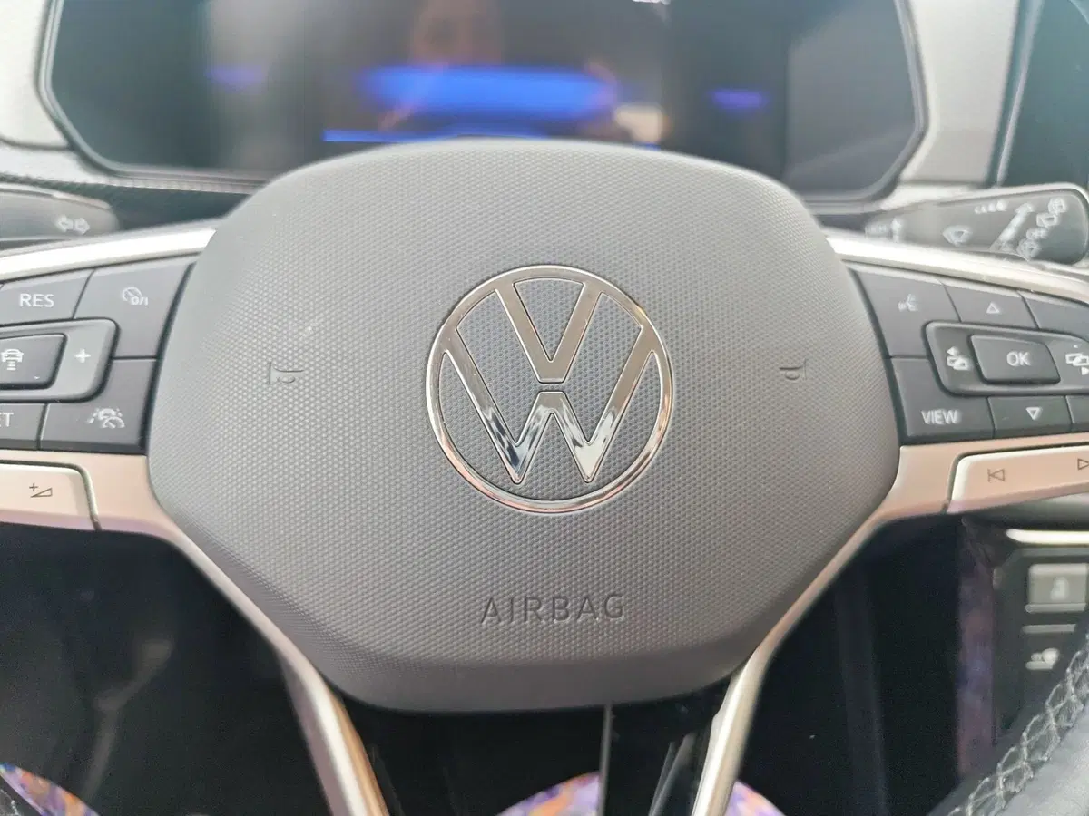 Volkswagen T-Cross usata a Milano (9)