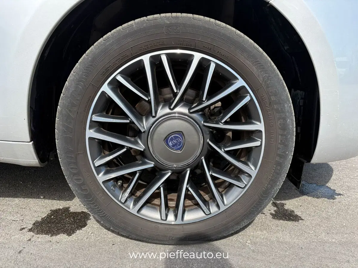 Lancia Ypsilon usata a Teramo (9)