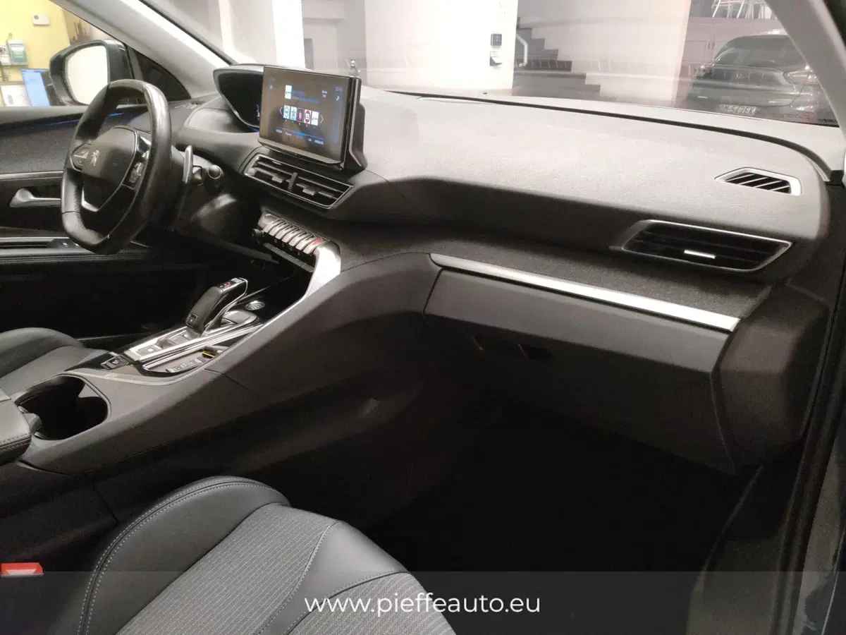 Peugeot 3008 usata a Teramo (12)