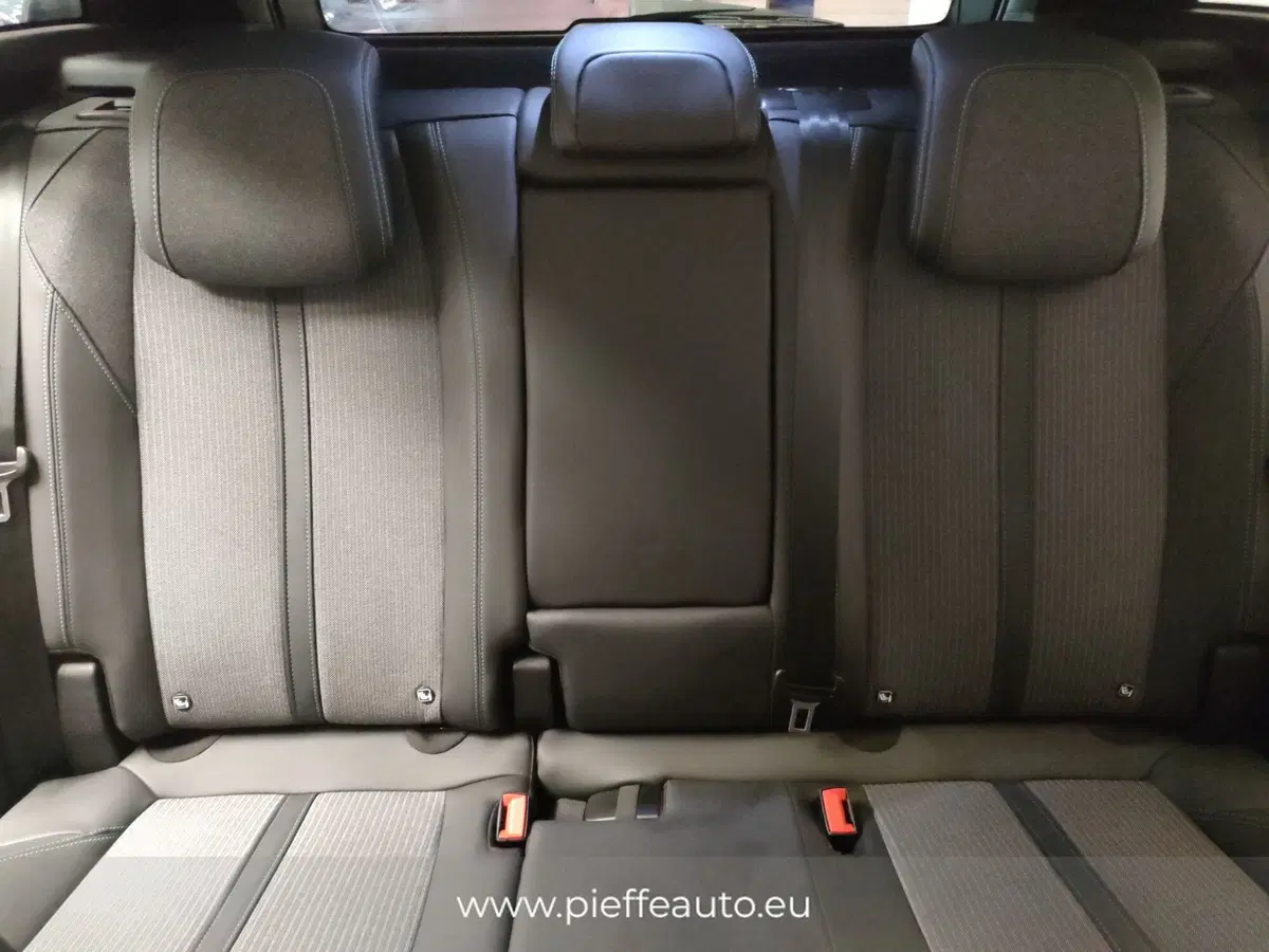 Peugeot 3008 usata a Teramo (13)