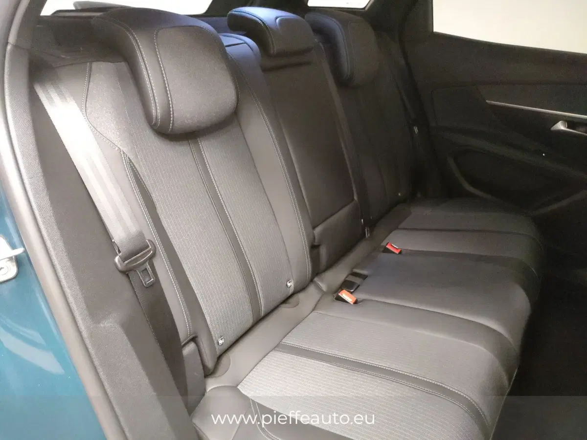 Peugeot 3008 usata a Teramo (14)