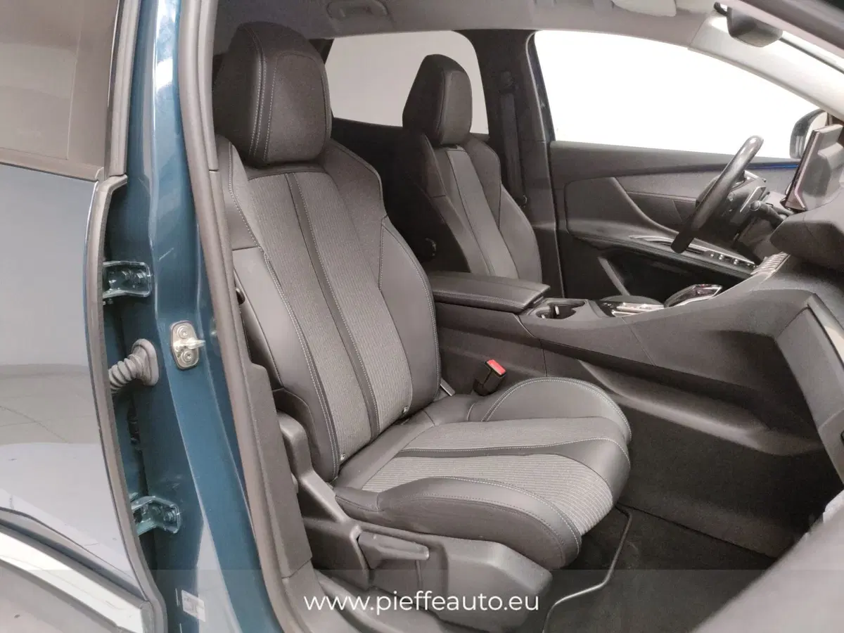 Peugeot 3008 usata a Teramo (15)
