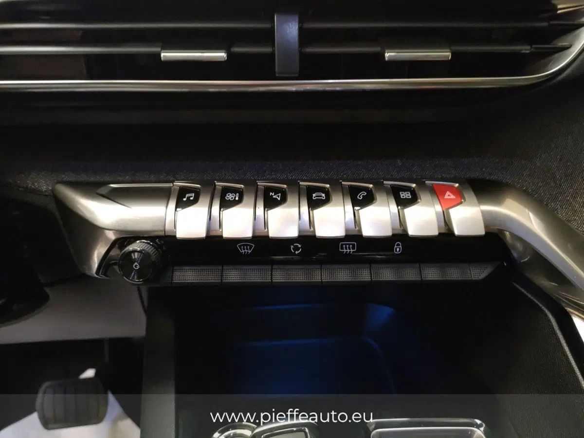 Peugeot 3008 usata a Teramo (20)