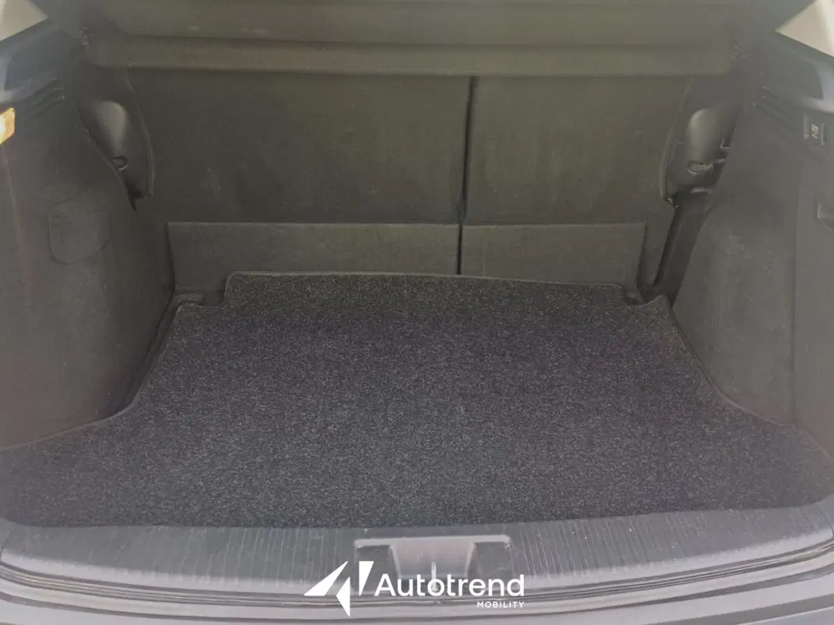 Honda HR-V usata a Bari (17)