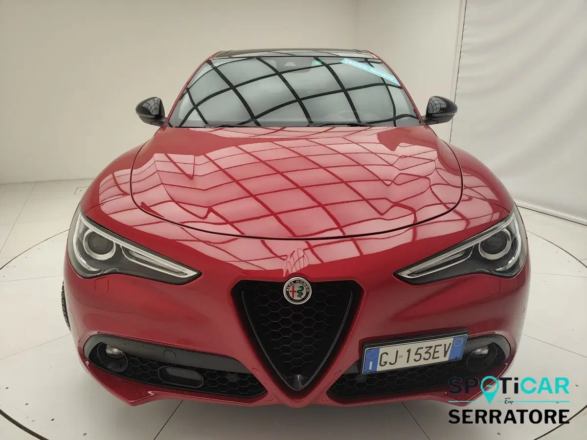 Alfa Romeo Stelvio usata a Como (2)