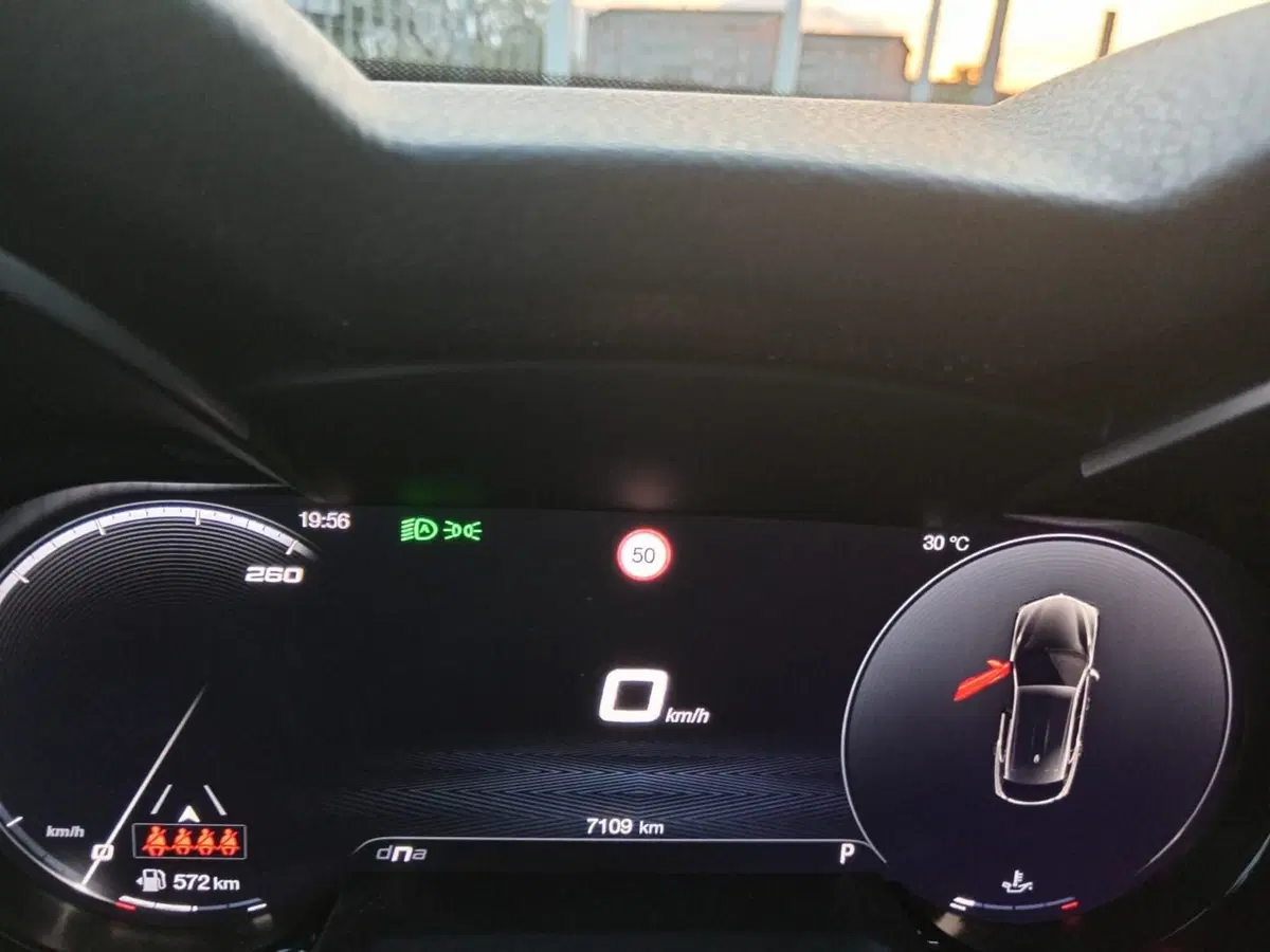 Alfa Romeo Stelvio usata a Alessandria (16)