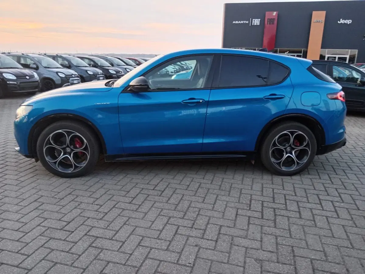Alfa Romeo Stelvio usata a Alessandria (7)