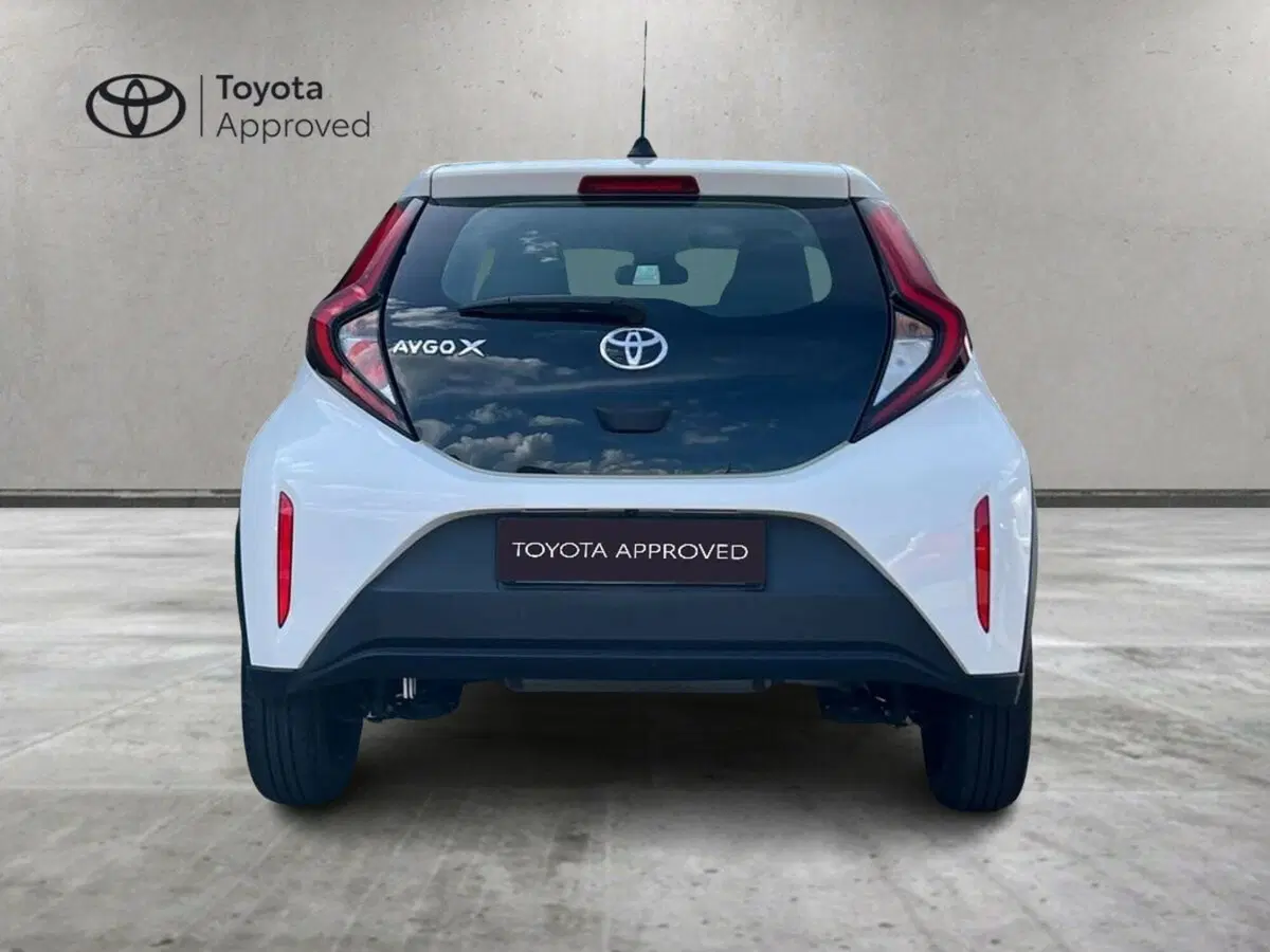 Toyota Aygo X usata a Sondrio (10)