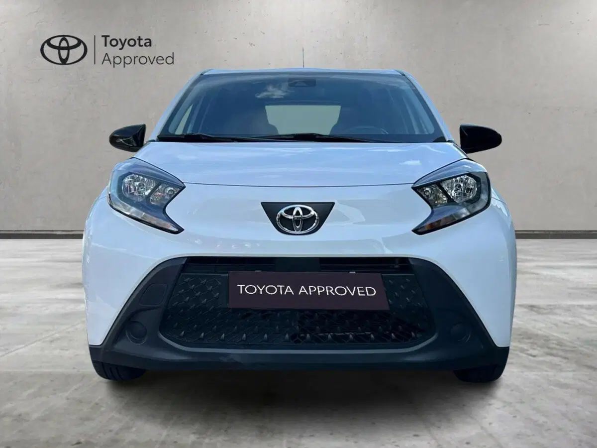 Toyota Aygo X usata a Sondrio (11)