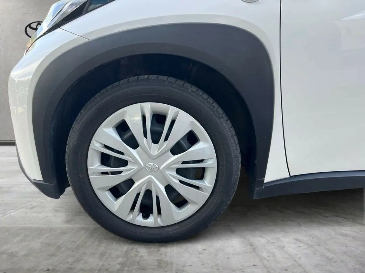 Toyota Aygo X usata a Sondrio (12)