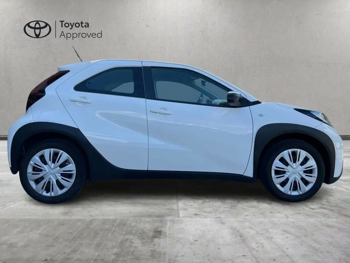 Toyota Aygo X usata a Sondrio (3)