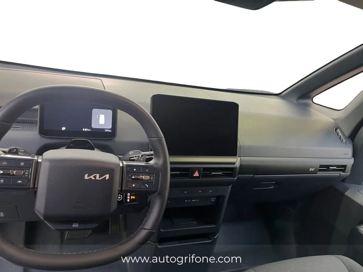 Kia PV5 Furgone nuova a Modena (10)