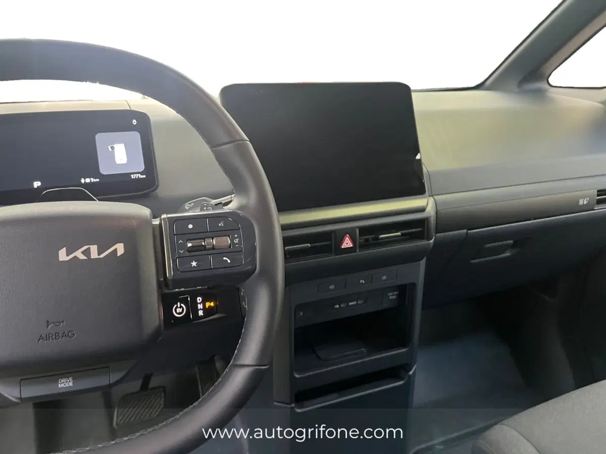 Kia PV5 Furgone nuova a Modena (11)