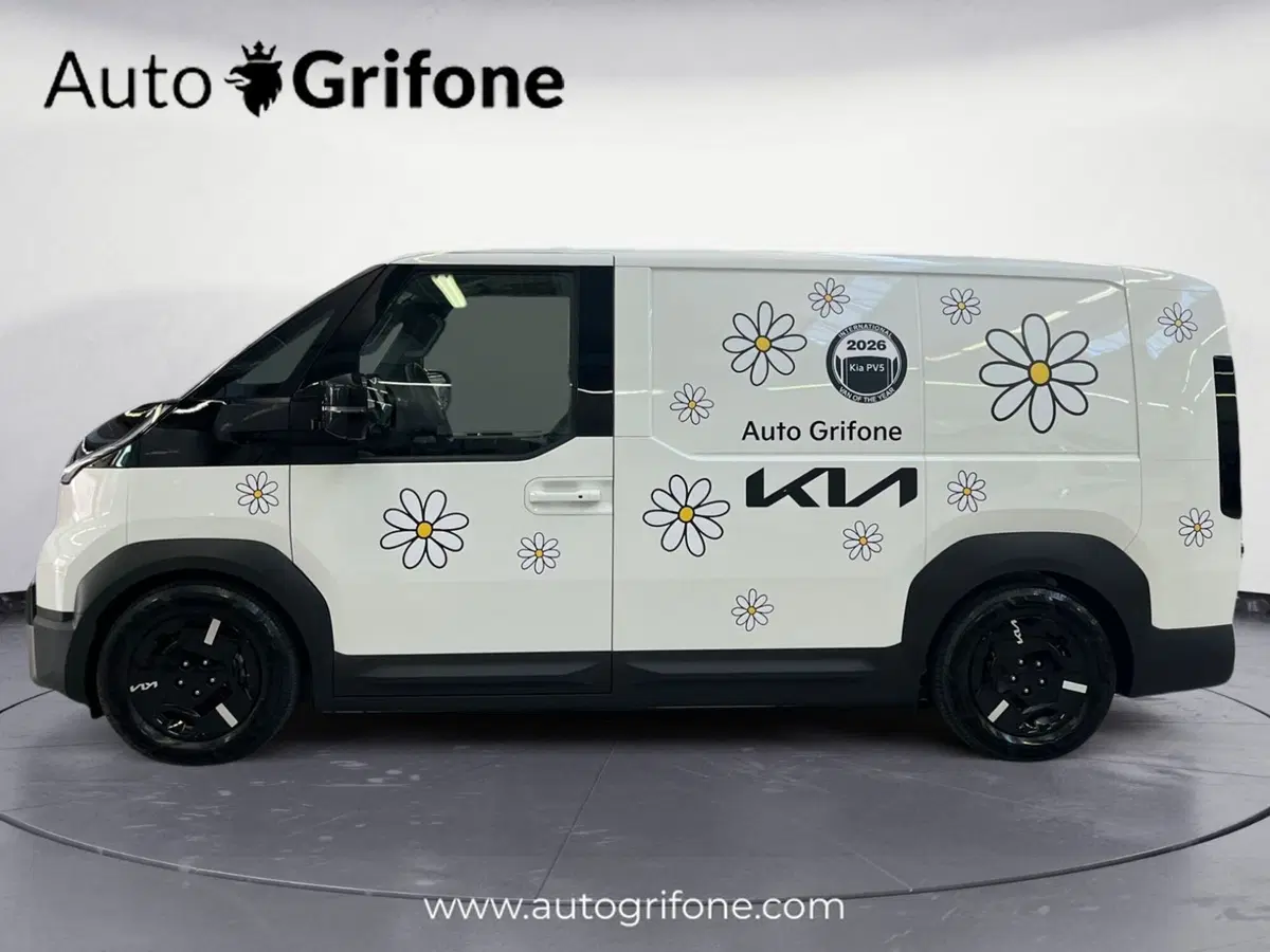 Kia PV5 Furgone nuova a Modena (2)