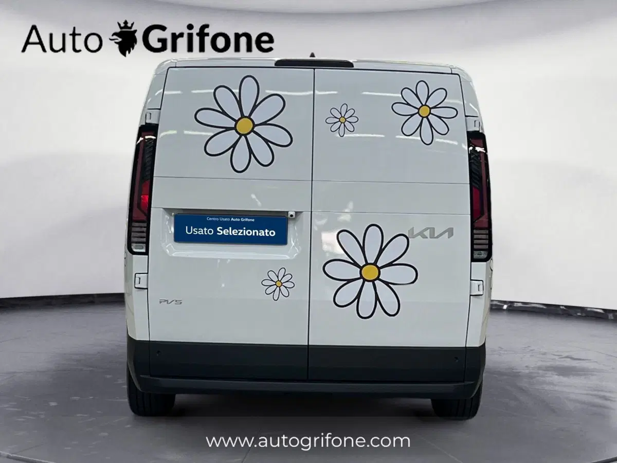 Kia PV5 Furgone nuova a Modena (4)