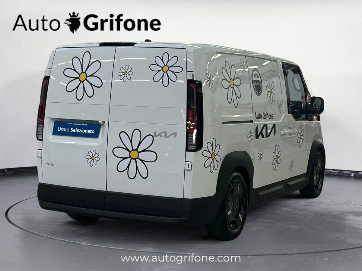 Kia PV5 Furgone nuova a Modena (5)