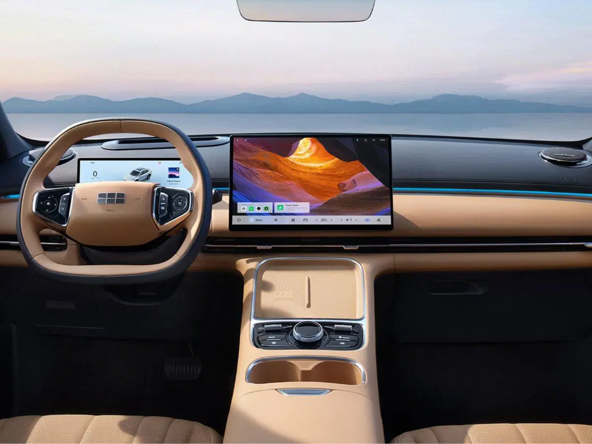 Geely Starray nuova a Roma (2)