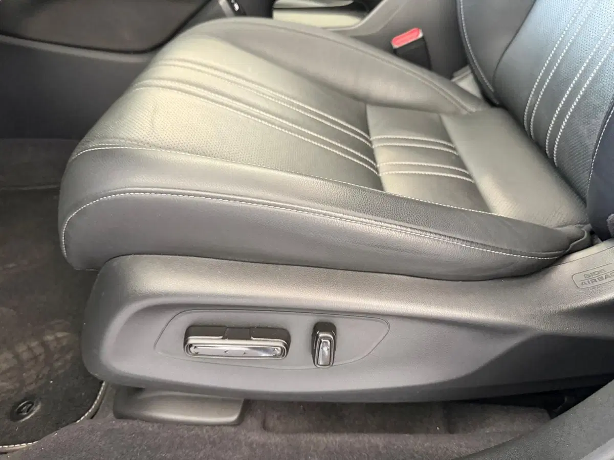 Honda ZR-V usata a Napoli (12)