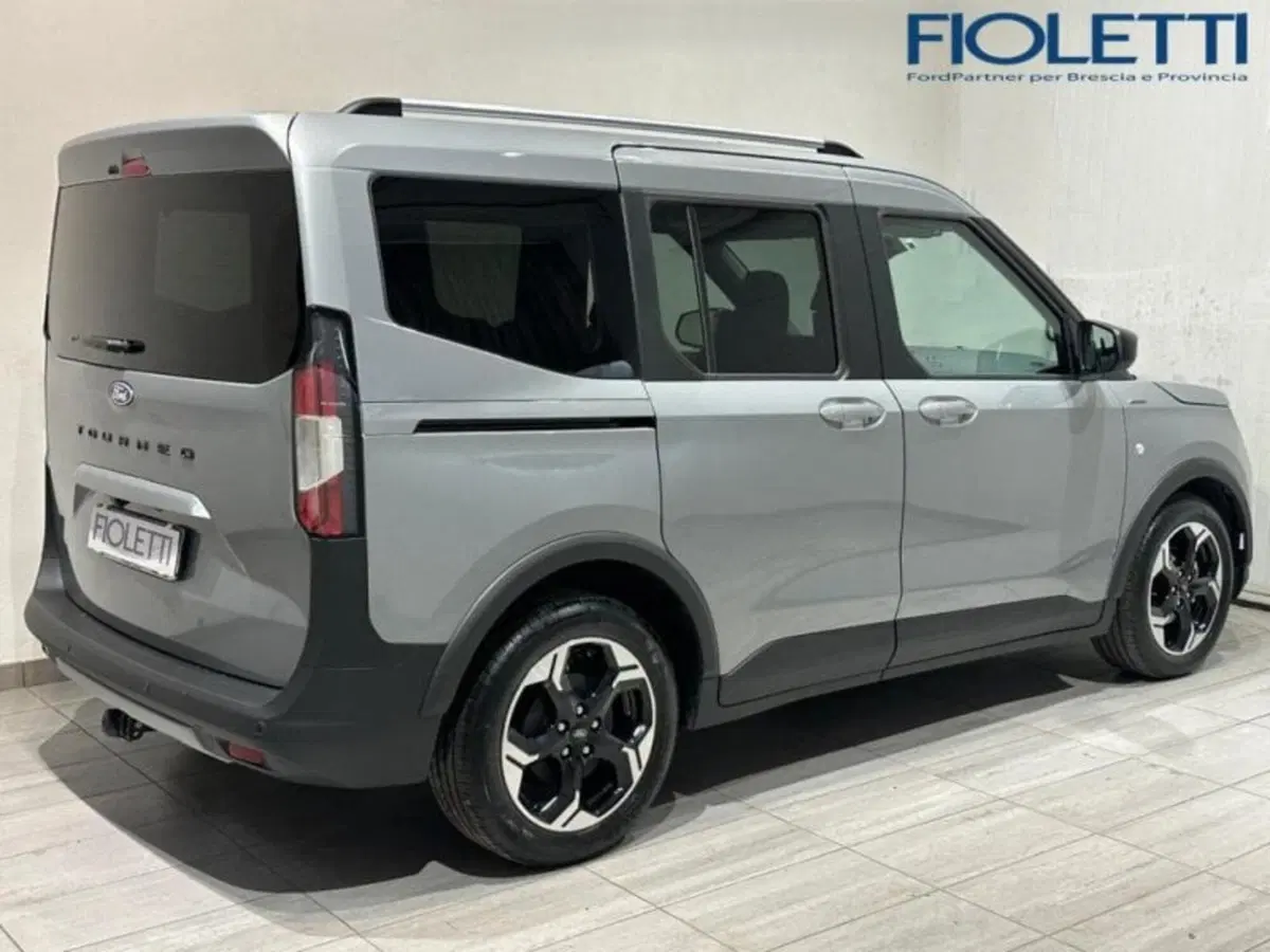 Ford Tourneo Courier usata a Brescia (2)