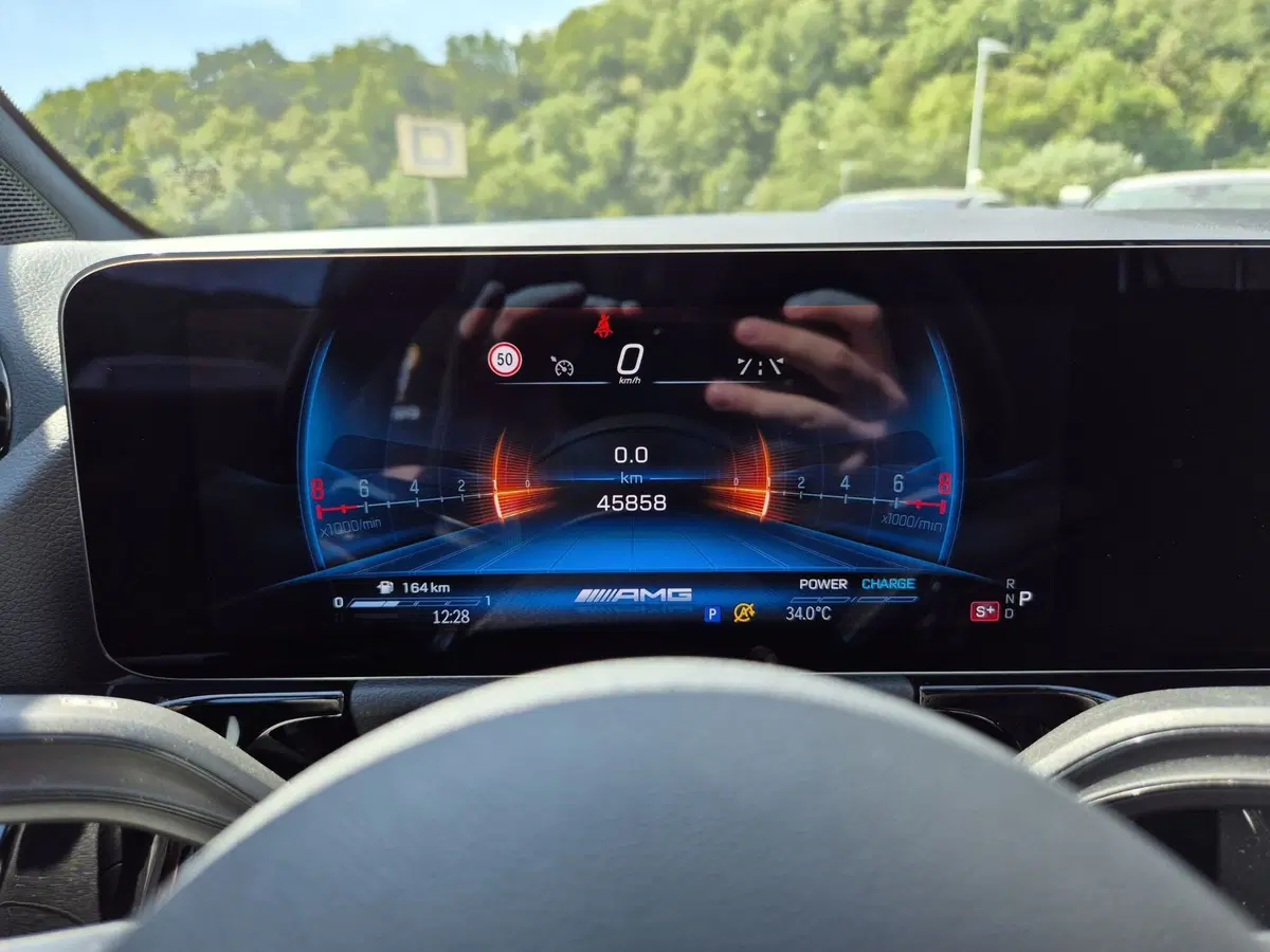 Mercedes-Benz GLA SUV usata  (14)