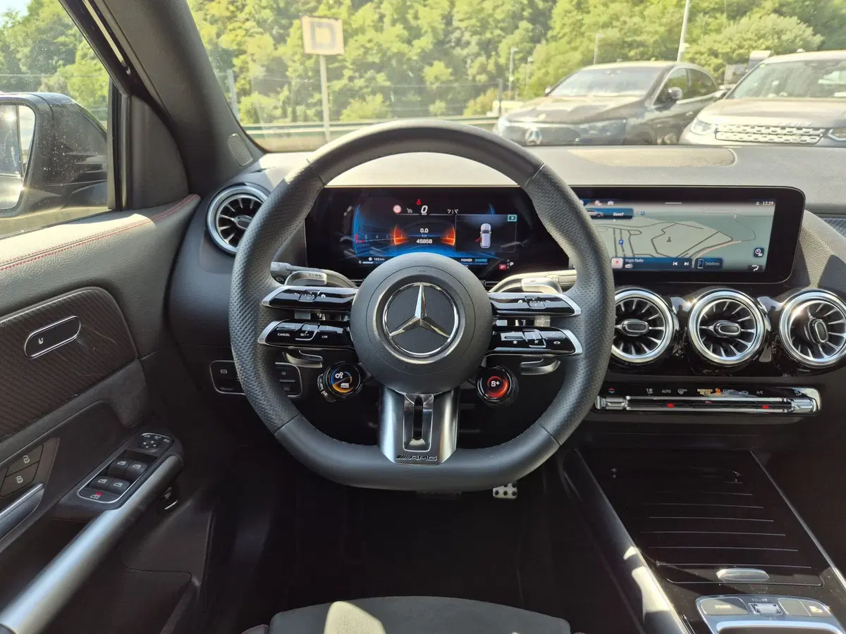 Mercedes-Benz GLA SUV usata  (17)