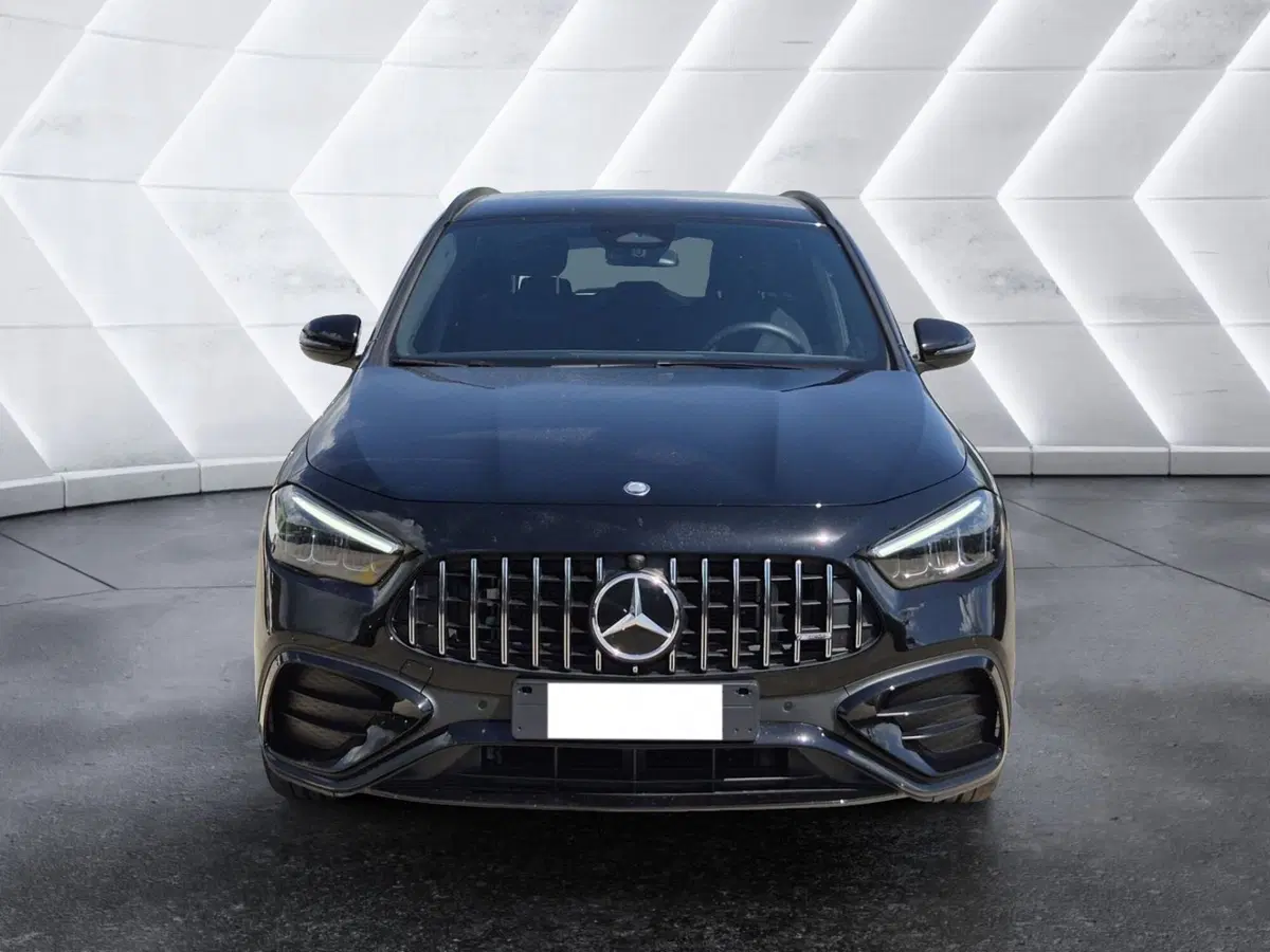 Mercedes-Benz GLA SUV usata  (2)